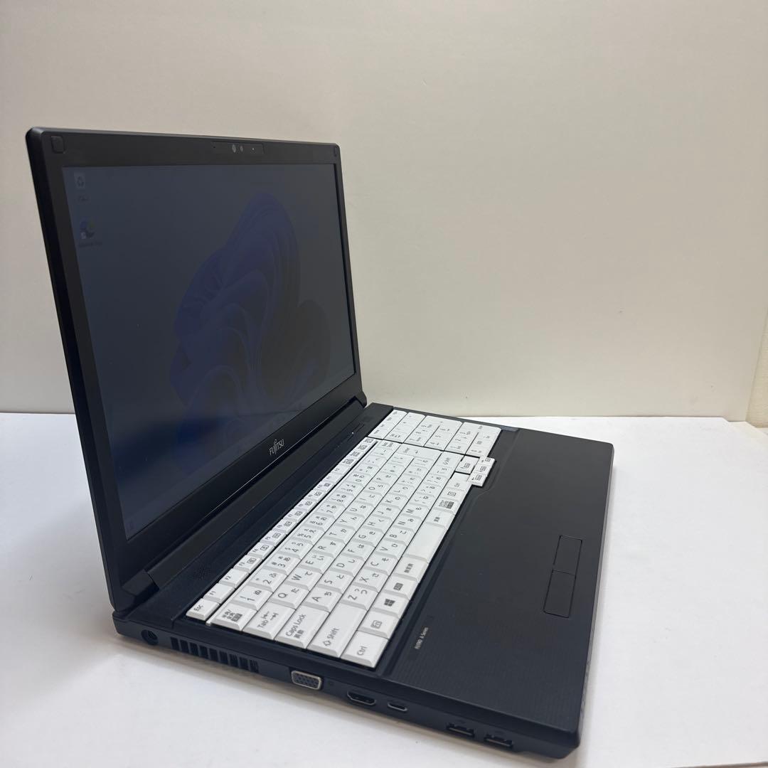 Fujitsu FUTRO A5511M /動作良好256GB