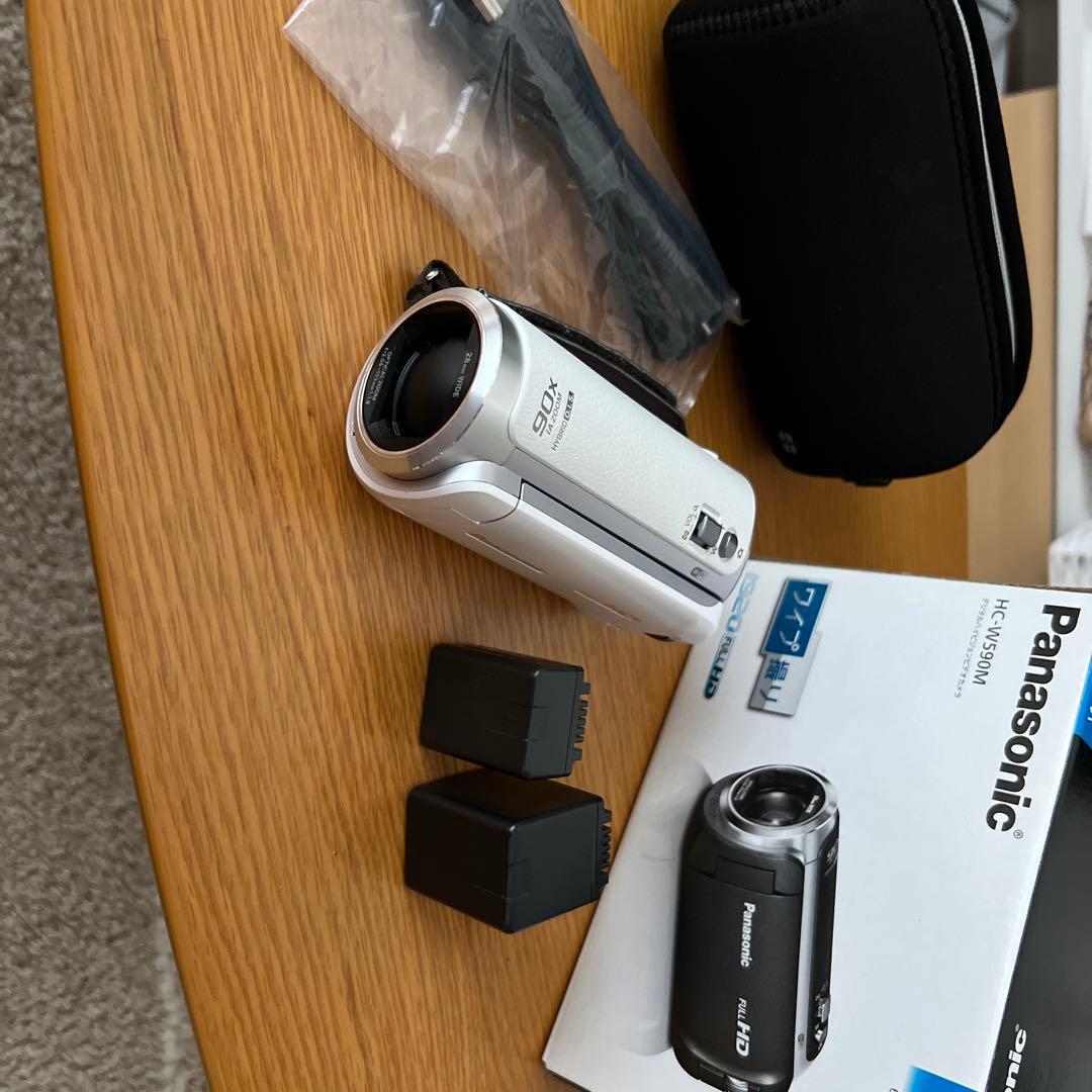 大特価ビデオカメラ　パナソニック HC-W590M HD 長時間用バッテリー付き