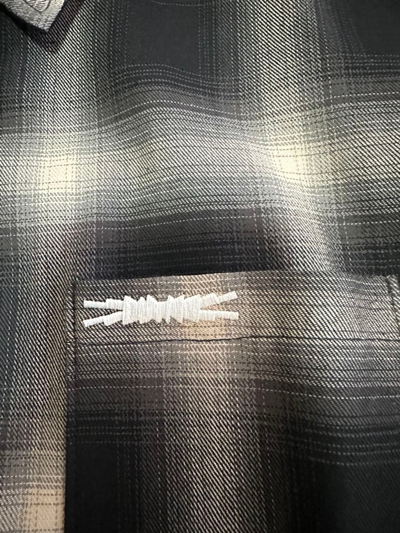 LE SSERAFIM ルセラフィム チェックシャツ XLサイズ ★トレカ付き★