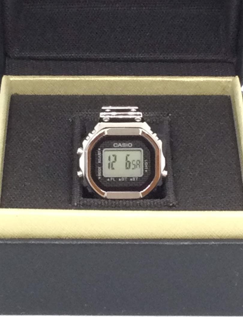 カシオ CRW-001 50周年記念 リングウオッチ クオーツ 指輪 時計