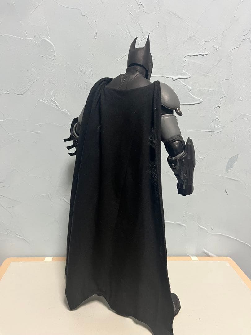 NECA ネカ 1/4 BATMAN バットマン アーカム・ビギンズ　フィギュア