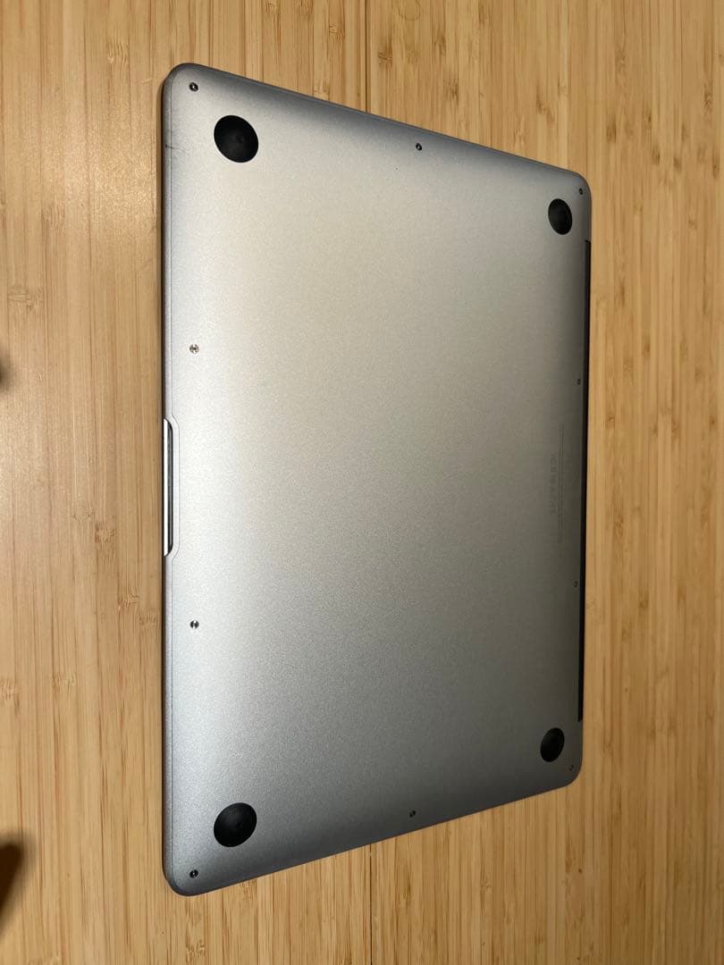 MacBook Air 2015 13inch 正常稼働済みです。