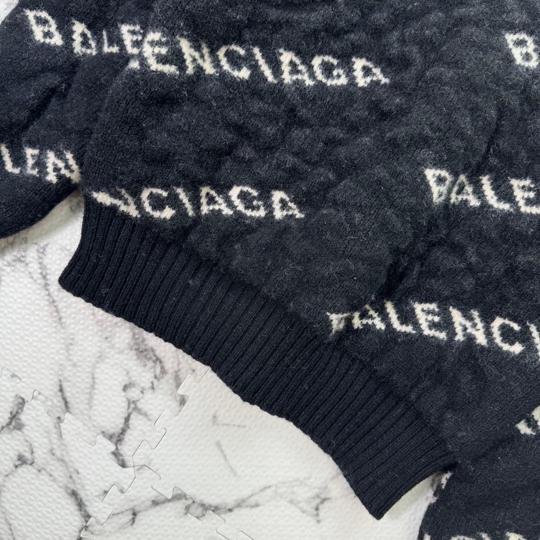 バレンシアガ　ジャガードロゴニット　セーター　クルーネック　総柄　ユニセックス