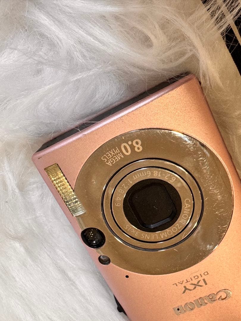 Canon IXY 8.0メガピクセル コンパクトデジタルカメラ 20 IS