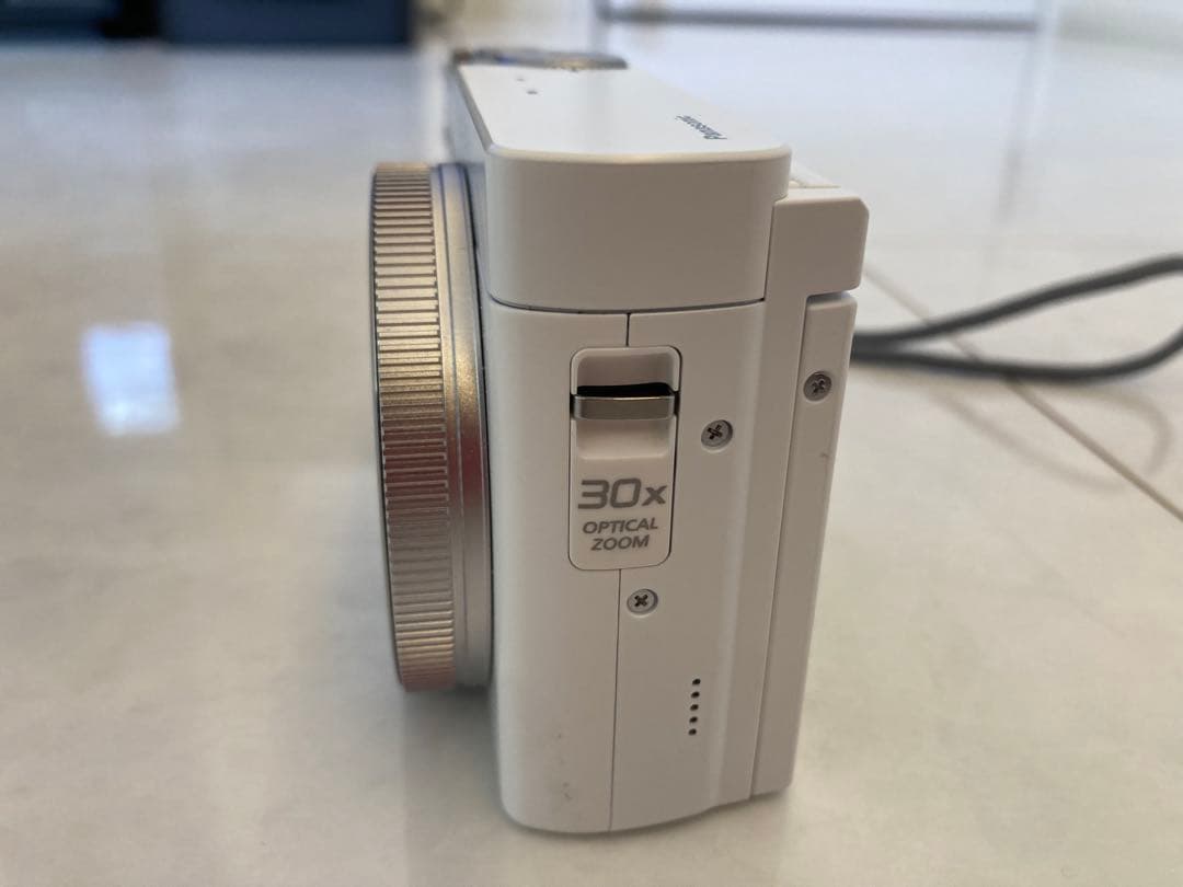 【美品】Panasonic Lumix DC-TZ99デジタルカメラ