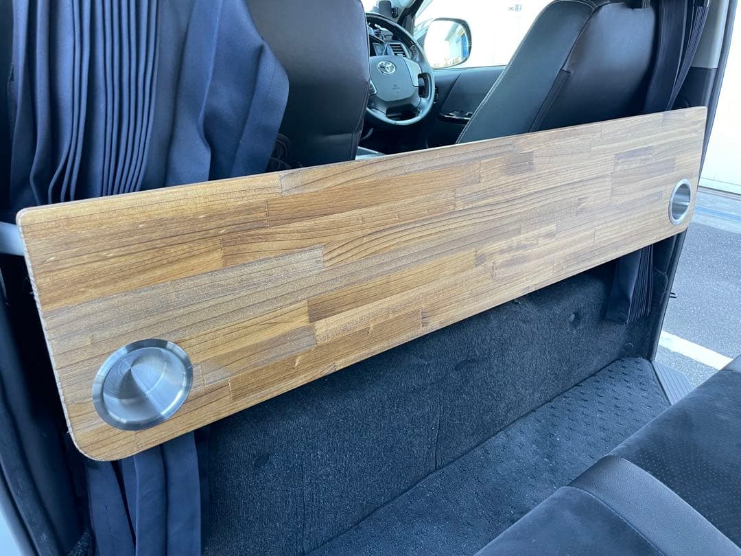 ヨン　在庫有り！ハイエース後席用テーブル lot62 車中泊
