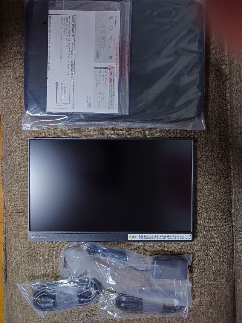 IODATA LCD-CF161XDB-M 15.6型 本体