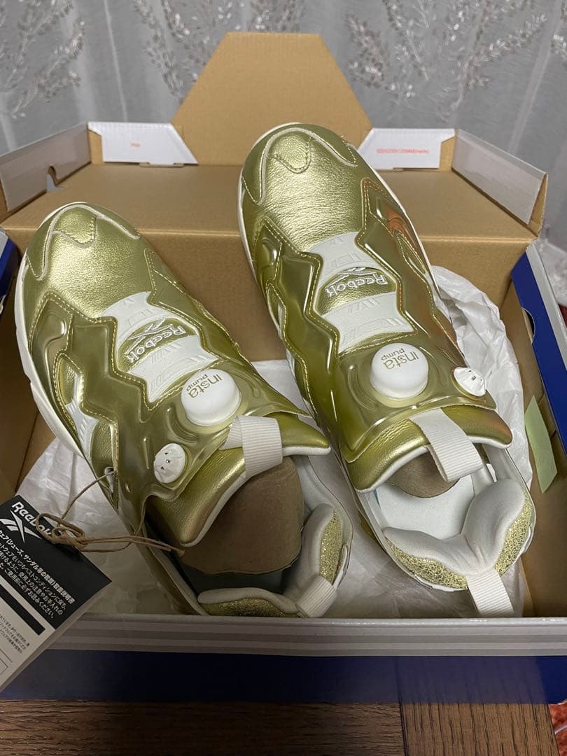 リーボック　稲葉浩志さんモデル　ゴールド♡サイズ24、5㎝　未使用