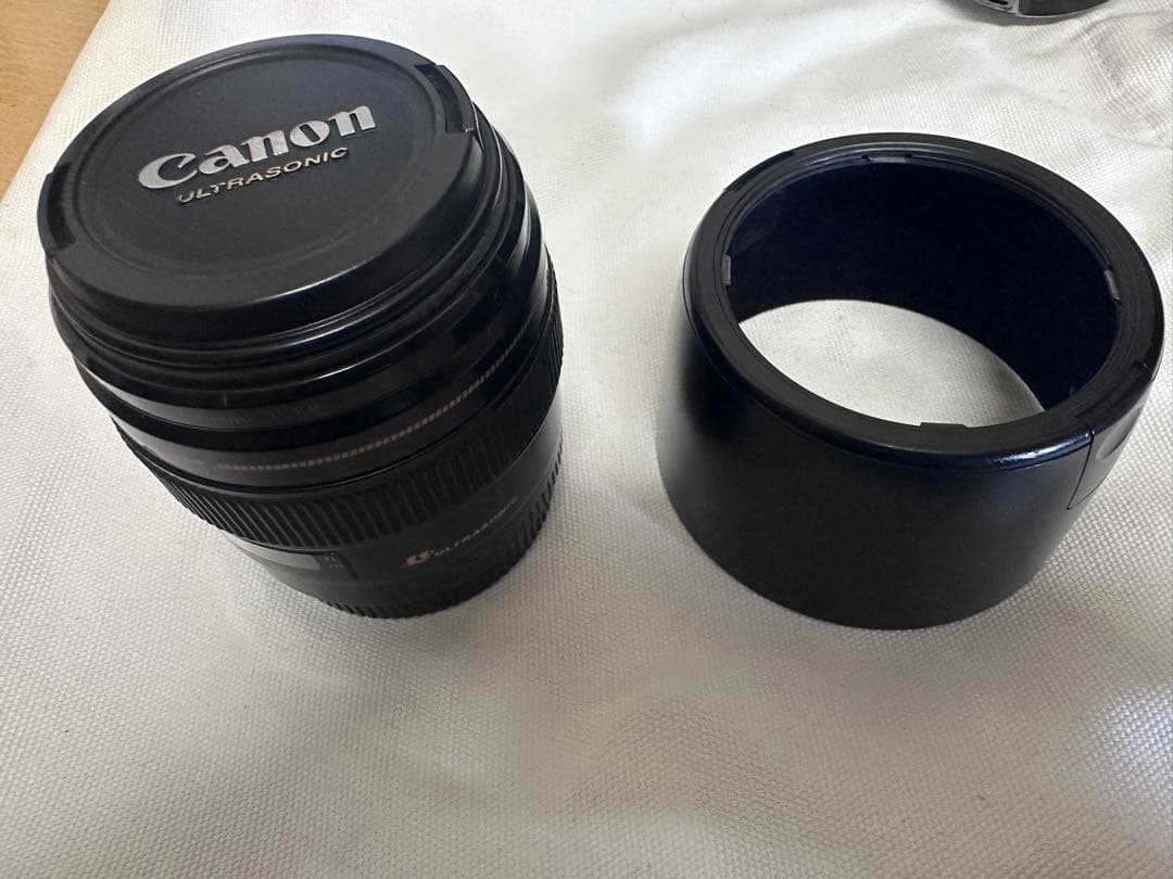 Canon EF 85mm f/1.8 Ultrasonic レンズ