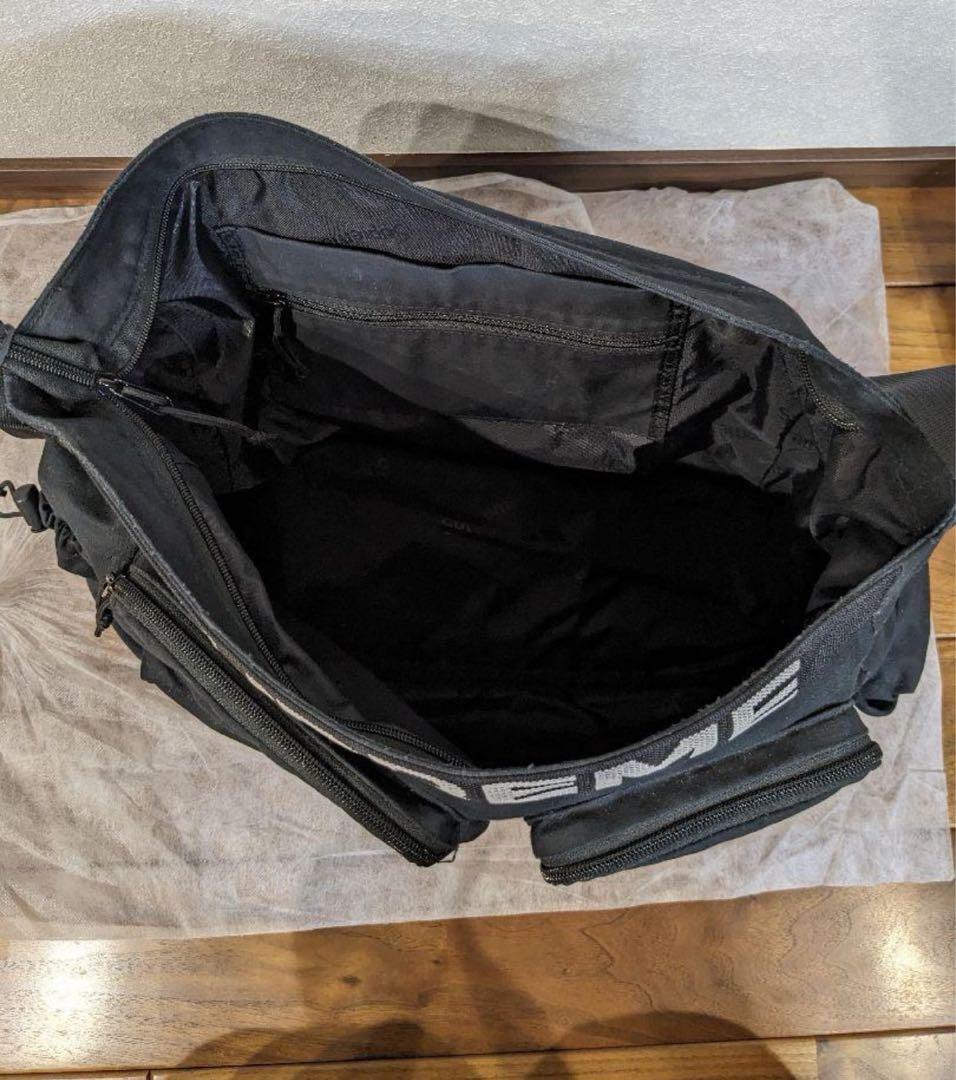 期間限定大特価！！Supreme メッセンジャーバッグ ブラック