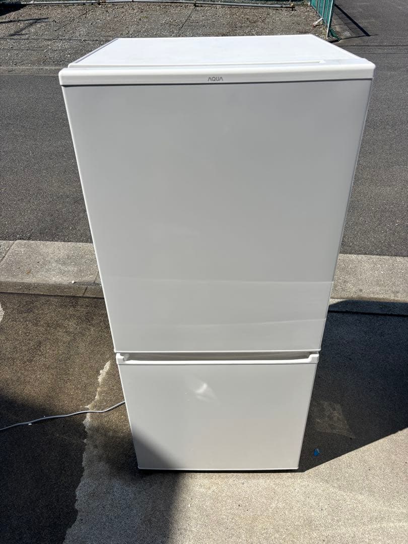 アクア冷凍冷蔵庫　168L 低温フリーケース　LED照明 2023年製