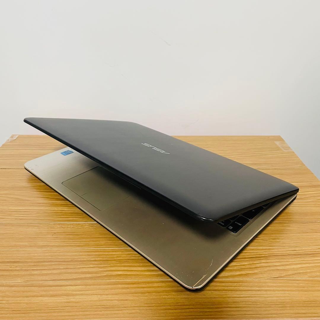 ゴールドASUS ノートパソコン　SSD Windows11オフィスDVD