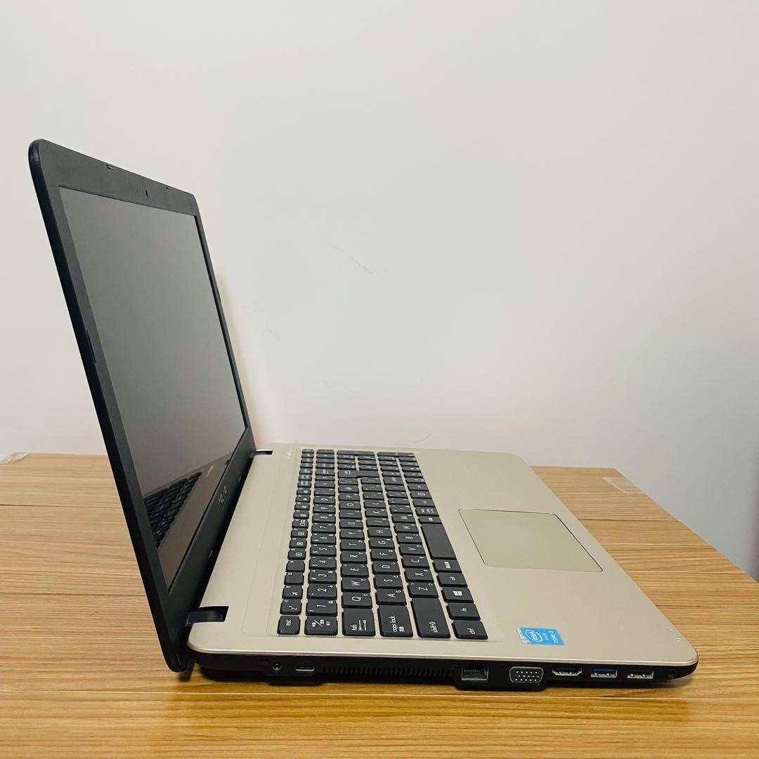 ゴールドASUS ノートパソコン　SSD Windows11オフィスDVD