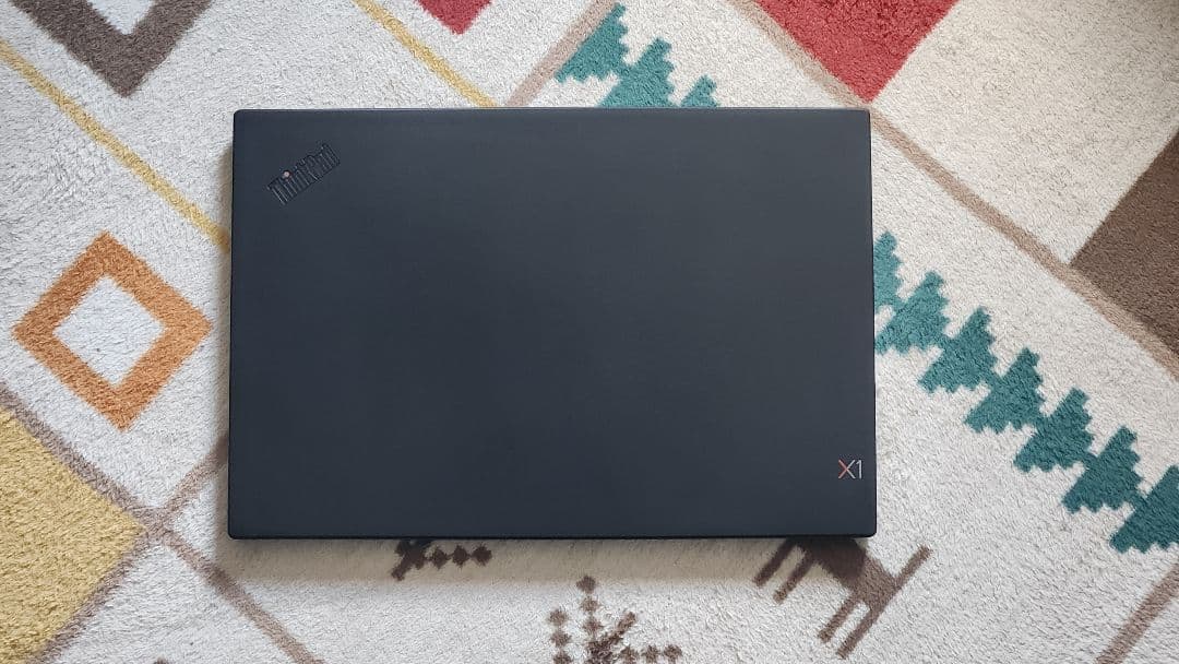 Thinkpad X1 Carbon Gen7 SIM対応 タッチパネル