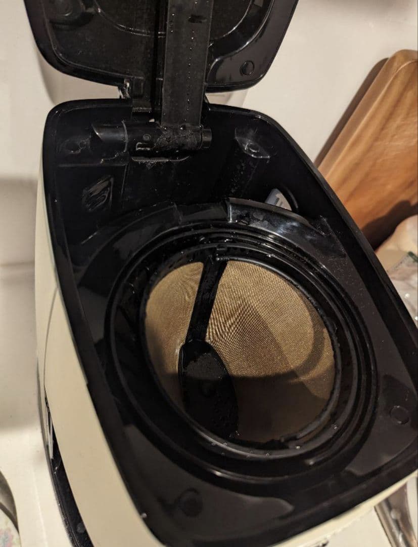 デロンギ コーヒーメーカー アロマモード搭載 ホワイト 6杯