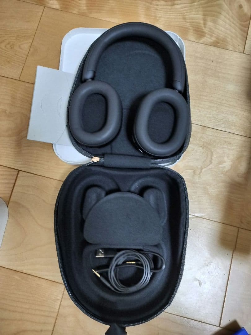 SONY ワイヤレスヘッドホン WH-1000XM5