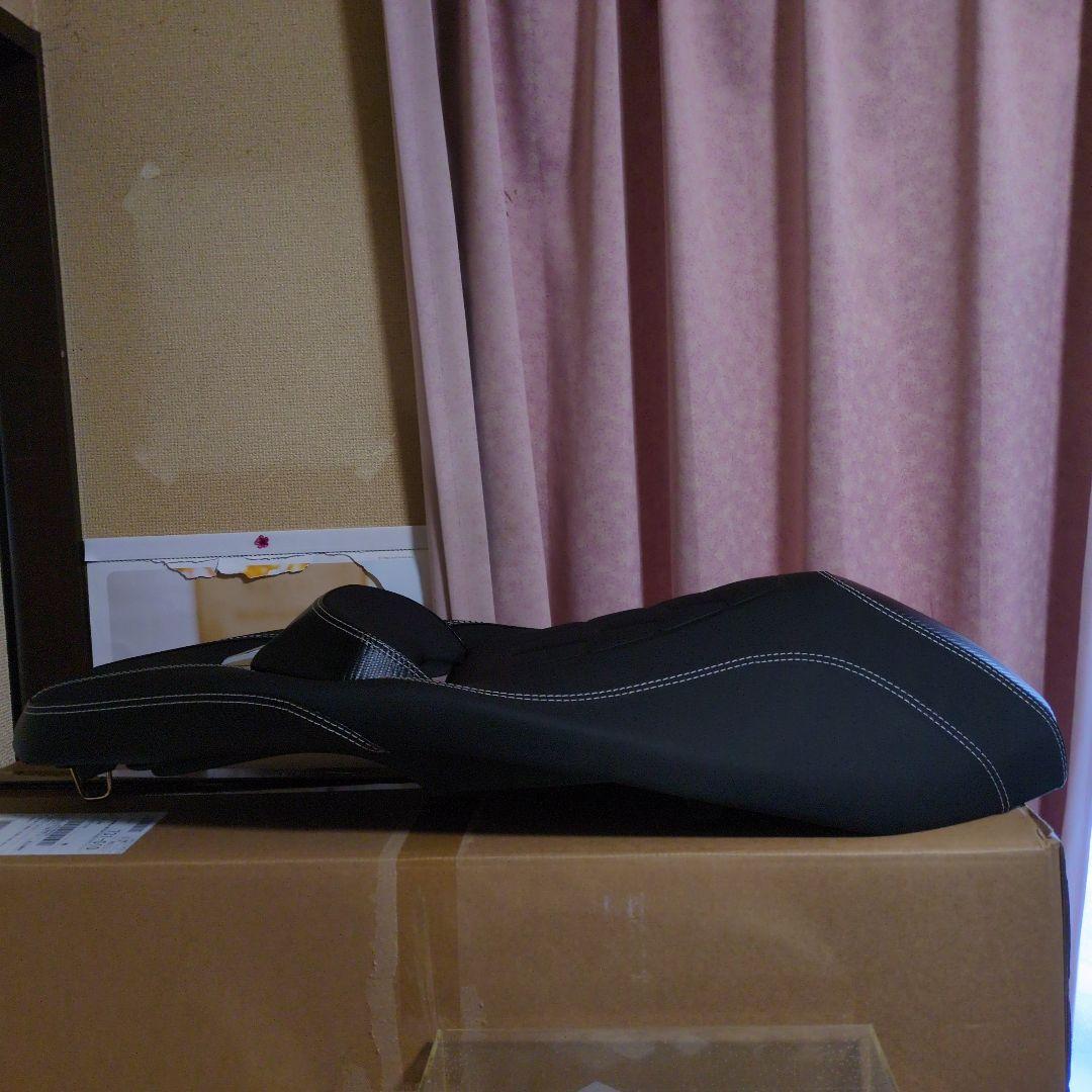 週末限定出品　PCX JF81 ローダウンシート　美品　送料込