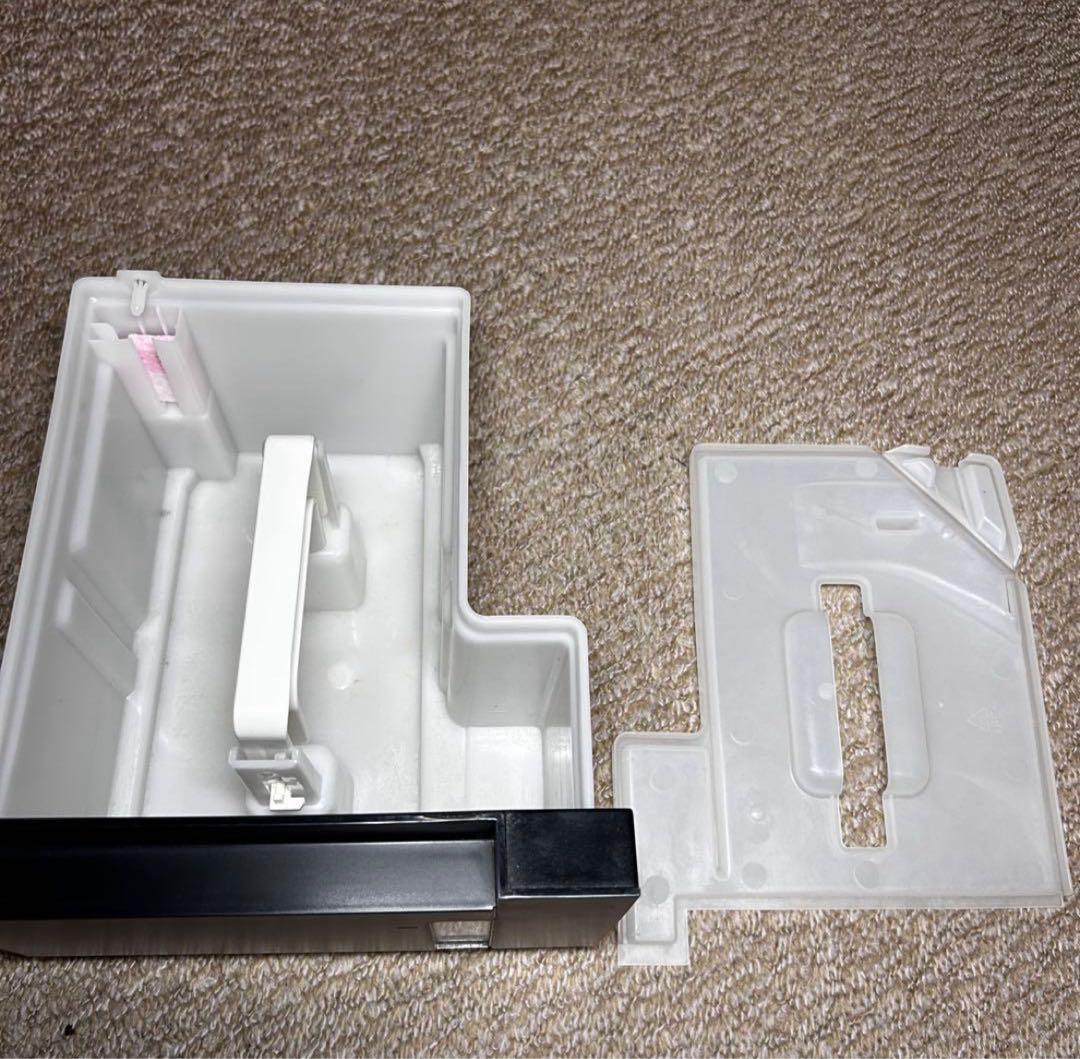 美品　SHARP　シャープ　 除加湿空気清浄機　KC-HD70-W　ホワイト