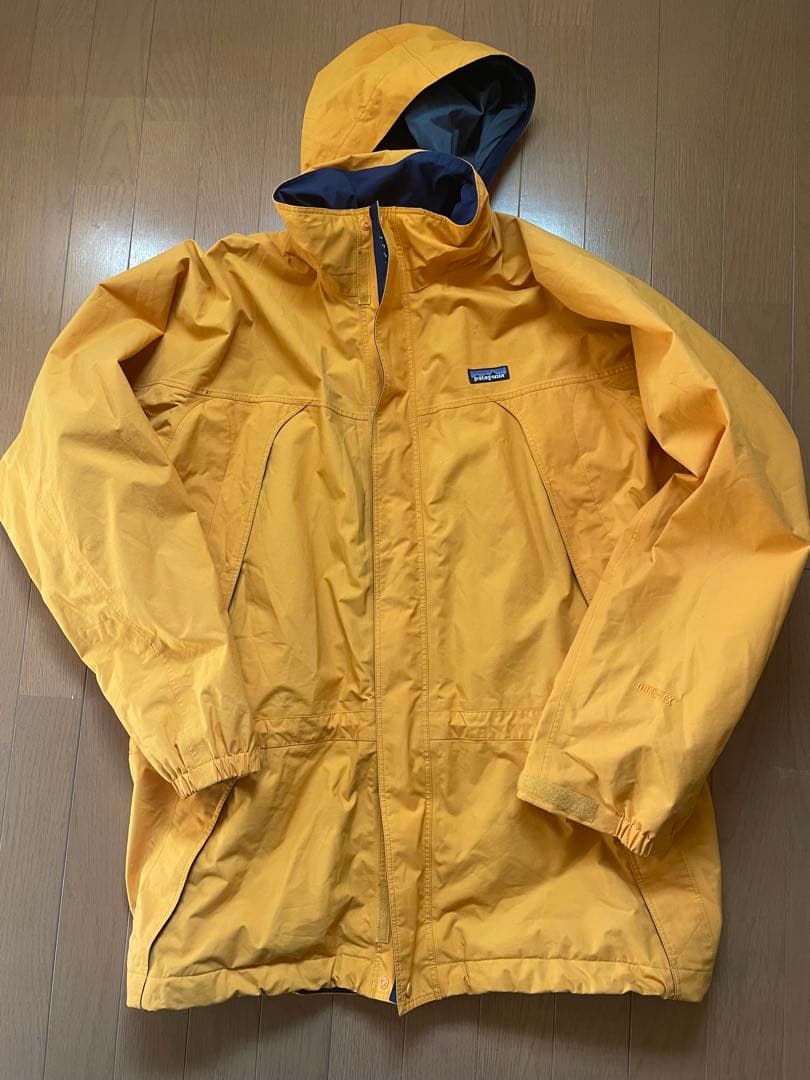 patagonia マウンテンパーカー　パタゴニア