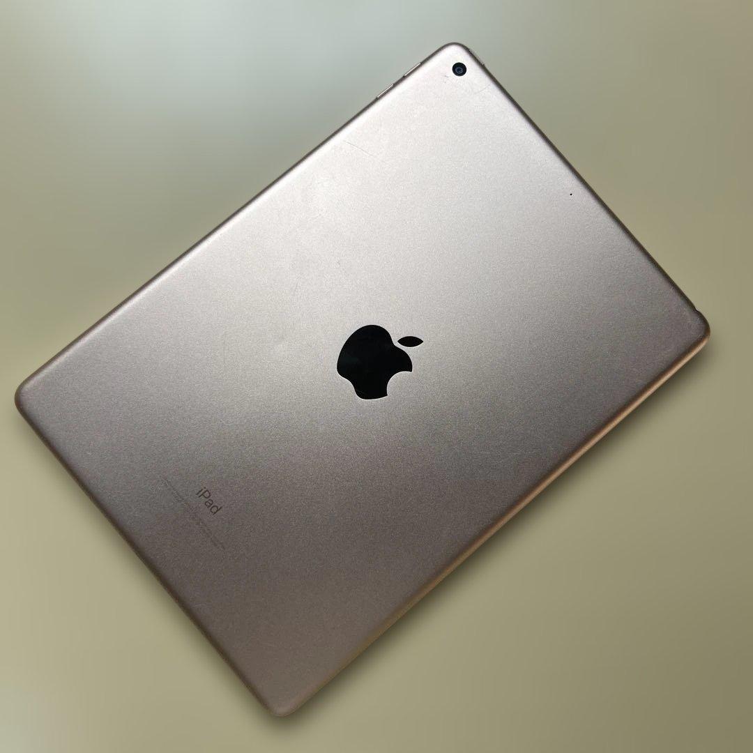 iPad 第6世代　32GB Wi-Fi 割れなし