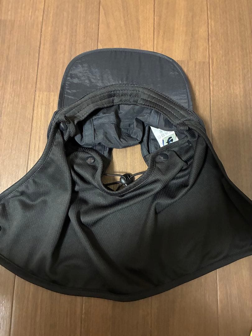 VAKT. HIYOKE / BLACK ステッカー付き