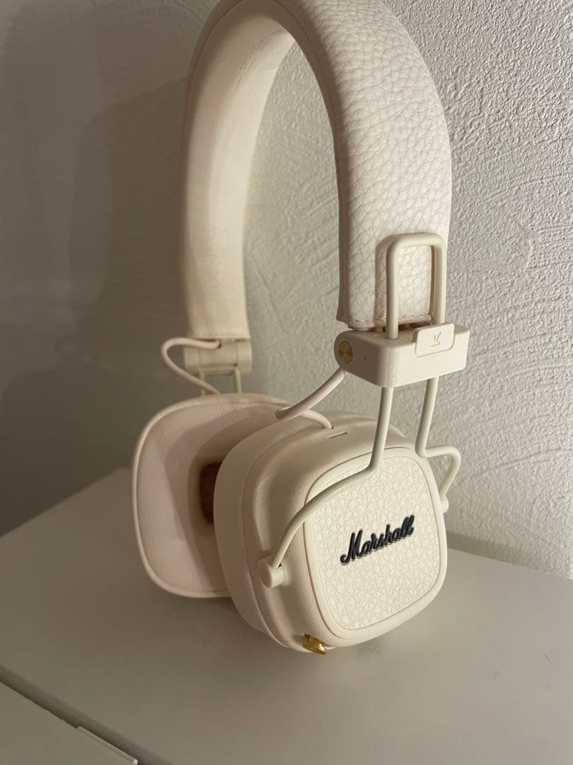 Marshall Major V ワイヤレスヘッドホン クリーム
