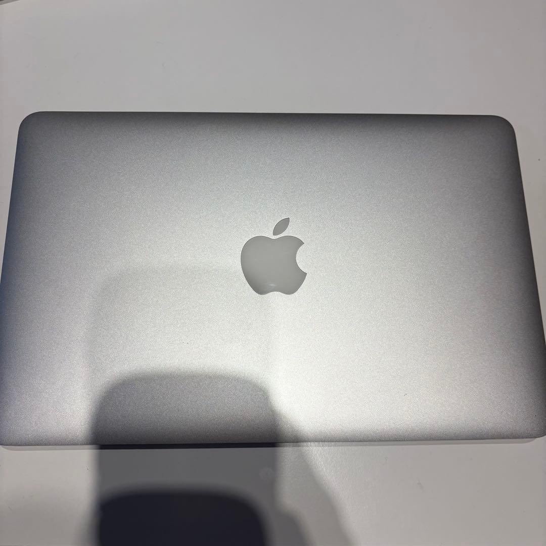 MacBook本体 Apple MacBook Air (11-inch, Mid 2013)