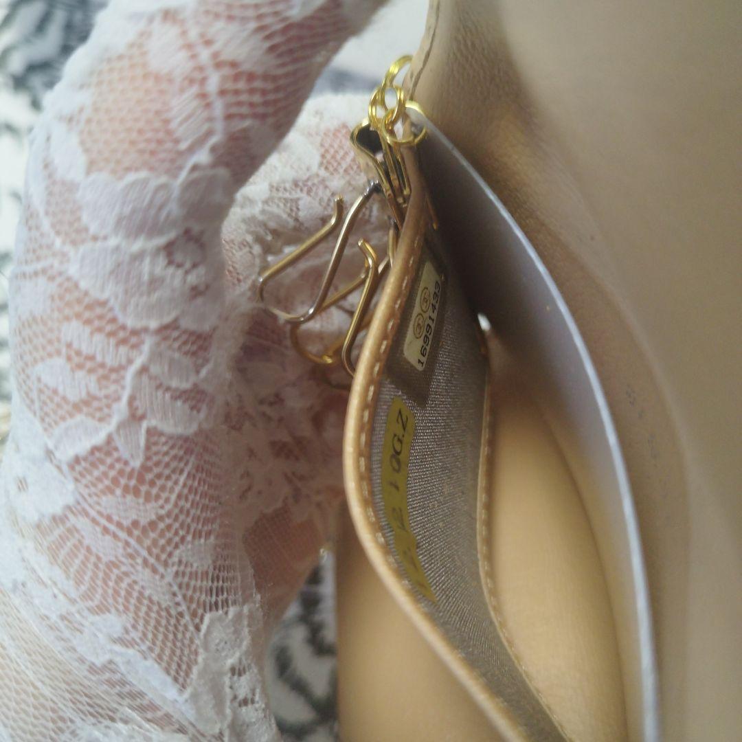 シャネルカメリア　キーケース　カード　斜め掛け