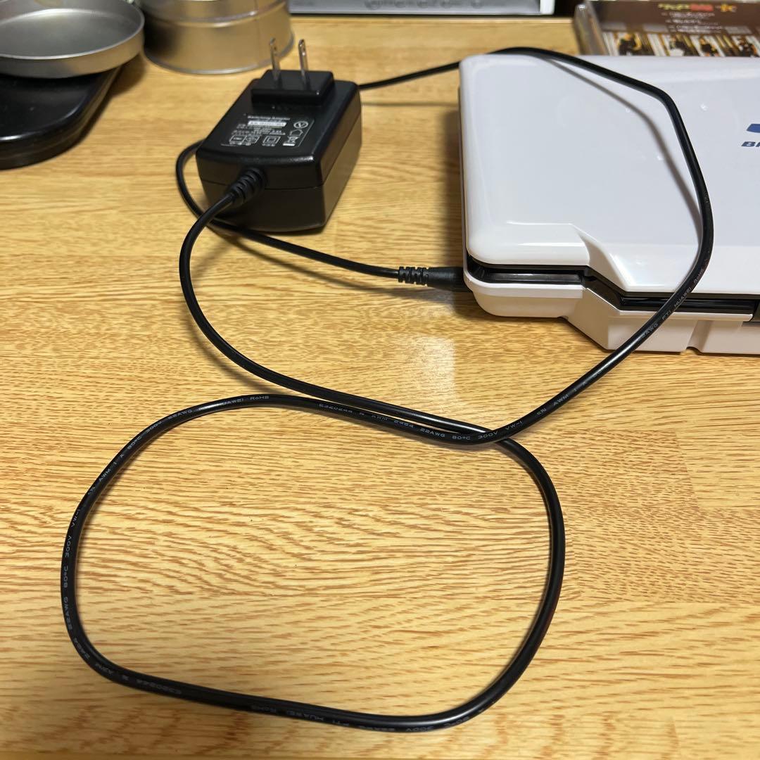 【再々々々々下/美品】AVOXポータブルBlu-ray/DVDプレーヤ10インチ