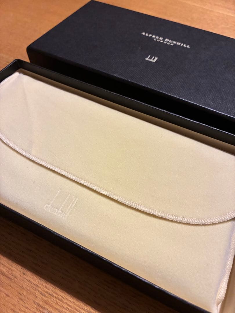 新品未使用　Dunhill ダンヒル 二つ折り長財布 札入れ WG1000A