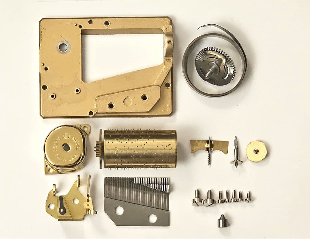 オルゴール REUGE 36 Note Music Box