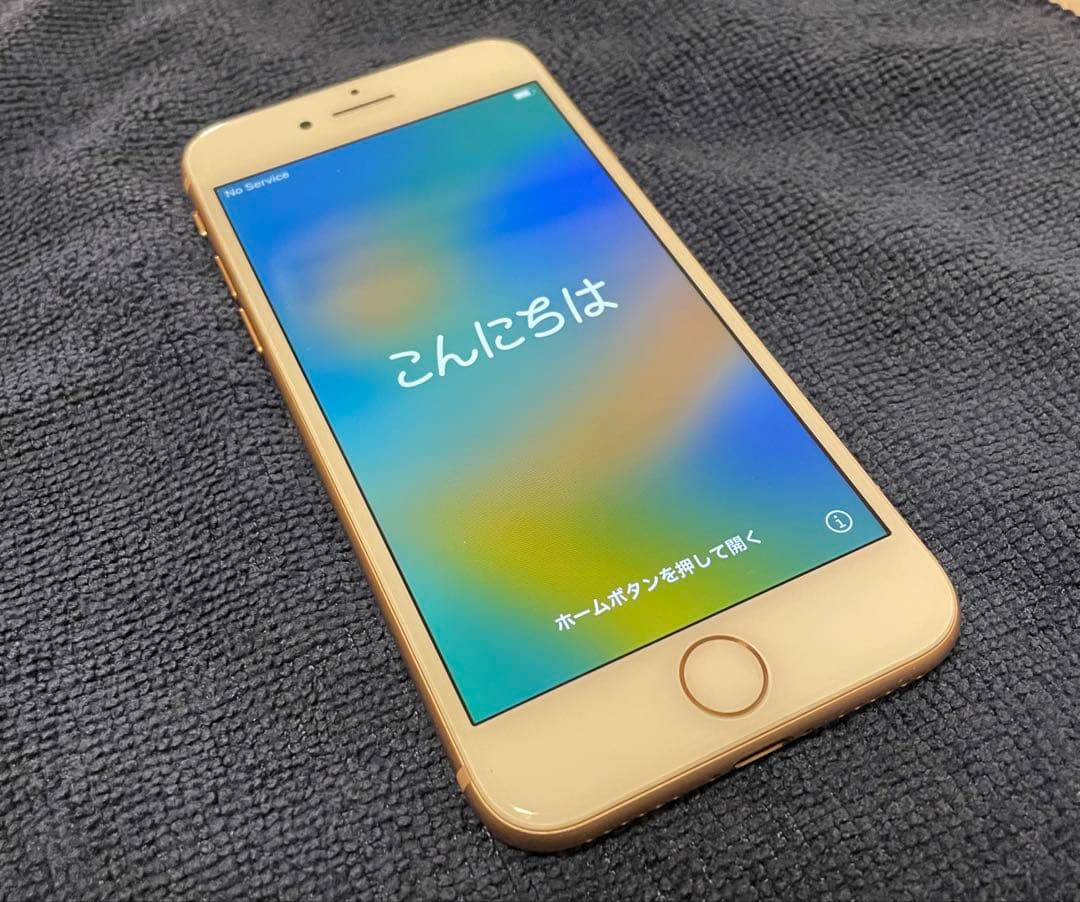 Apple iPhone8 ゴールド