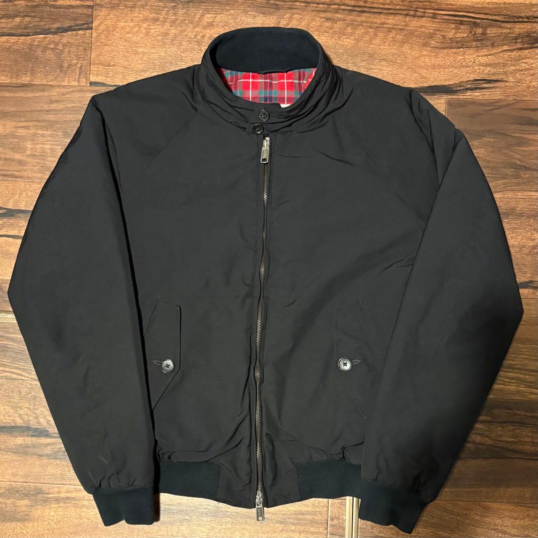 BARACUTA G9 中綿入りブラック42