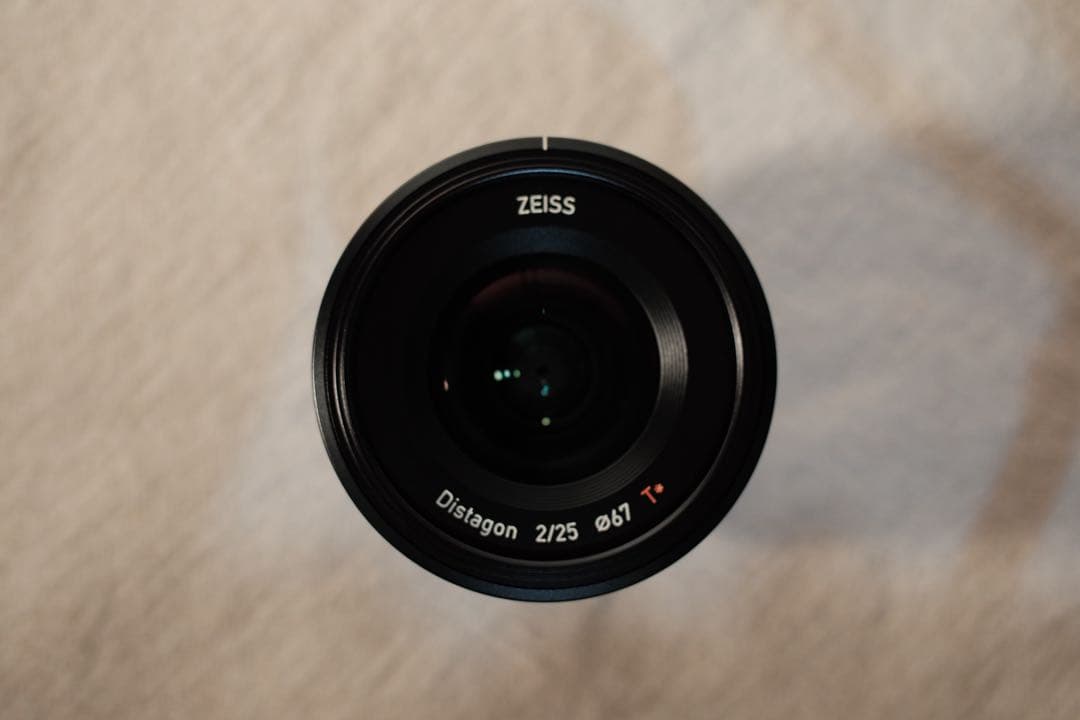 ZEISS Distagon 2/25 Sony Eマウント