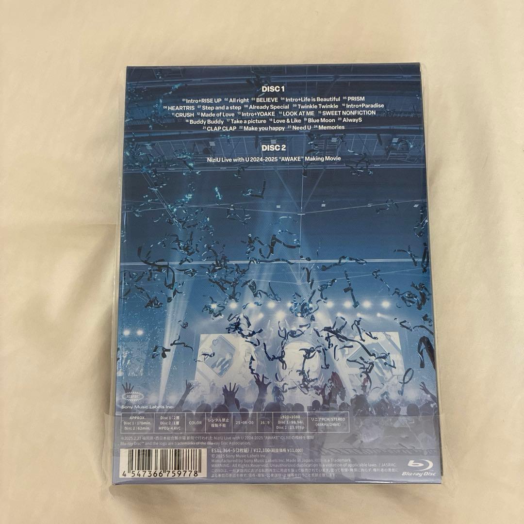 K-POP・アジア NiziU AWAKE Live with U 2024-2025