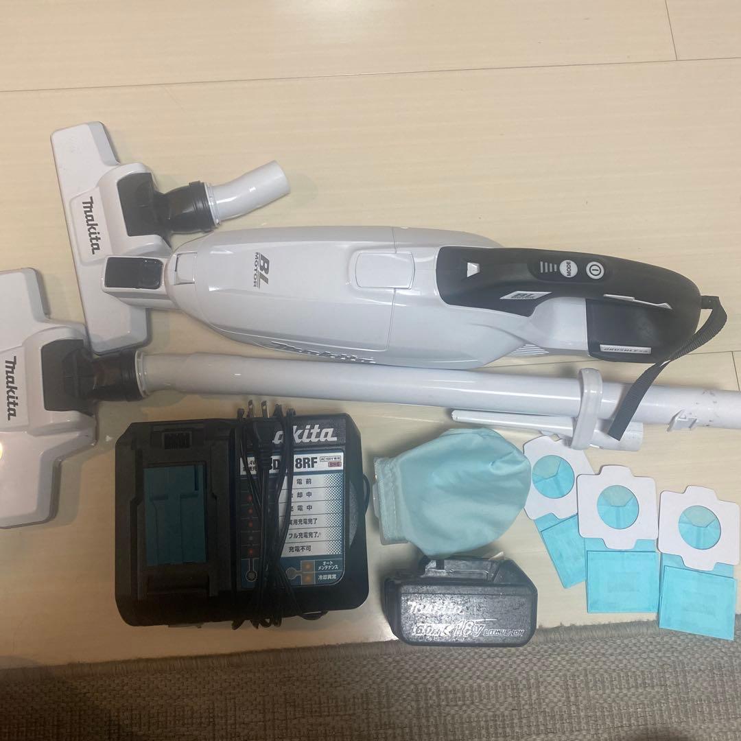 マキタ　充電式クリーナ　CL285FD