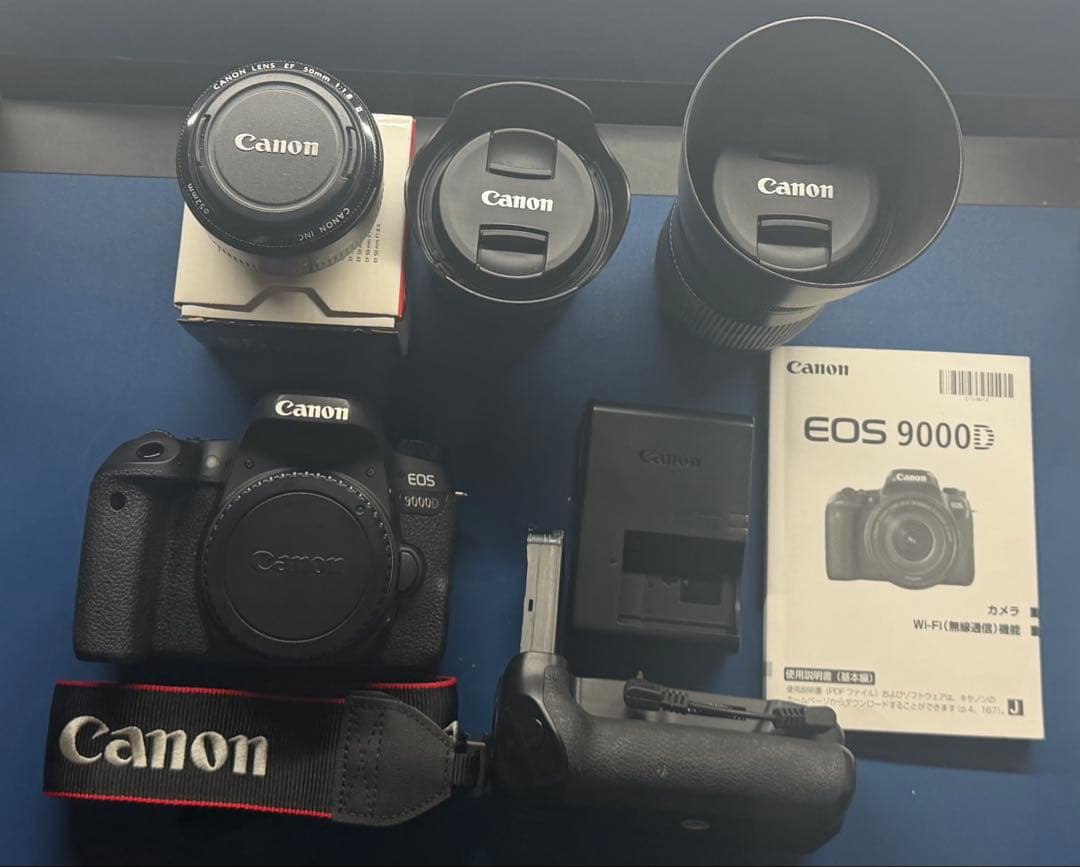 Canon EOS 9000D ダブルズームキット　一眼レフ