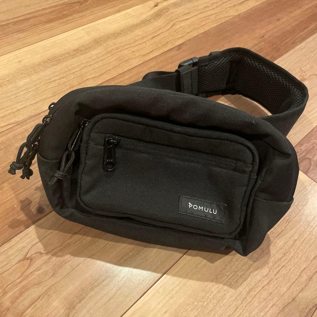 【ほぼ新品】POMULU(ポムル) ヒップシート ショルダーバッグ ブラック