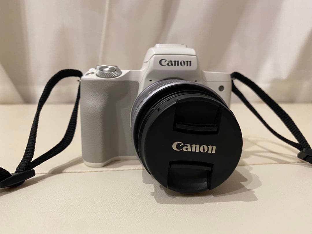 デジタルカメラ Canon EOS KISS M2