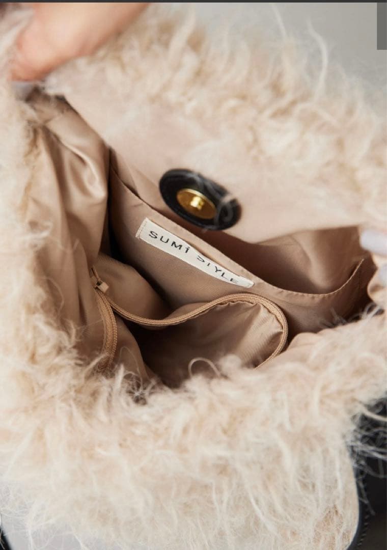 ear PAPILLONNERフェイクファーバッグ