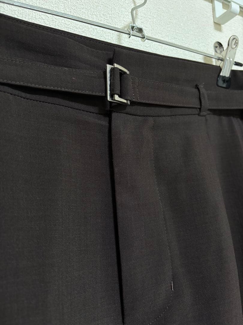 美品☆THE SUIT COMPANY 茶色レディーススーツ3点セット☆