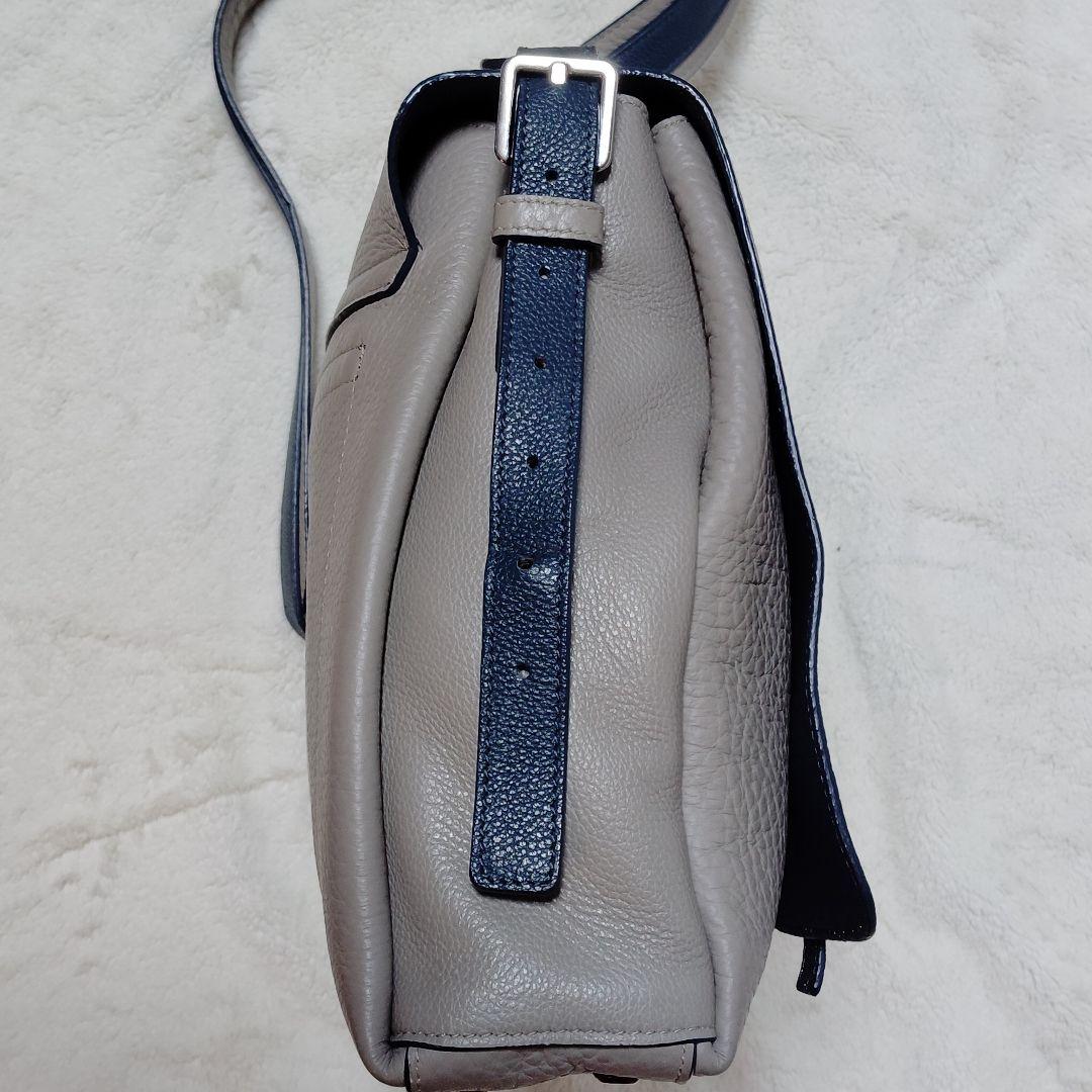 【売約済み】 フルラ ジョーヴェ メッセンジャーバッグ シボ革 A4可 大容量