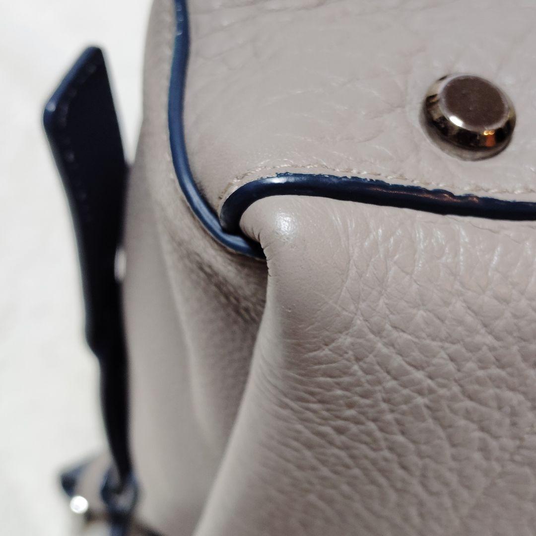 【売約済み】 フルラ ジョーヴェ メッセンジャーバッグ シボ革 A4可 大容量