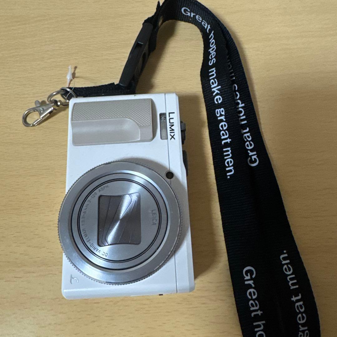 Lumix デジタルカメラ ホワイト