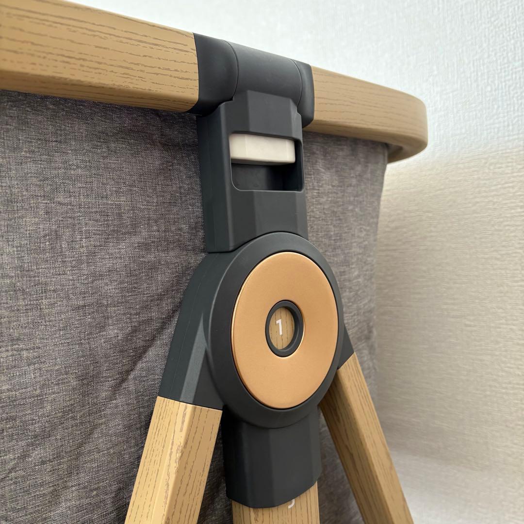 HIZDIK グレー 折り畳みベビーベッド キャスター付き