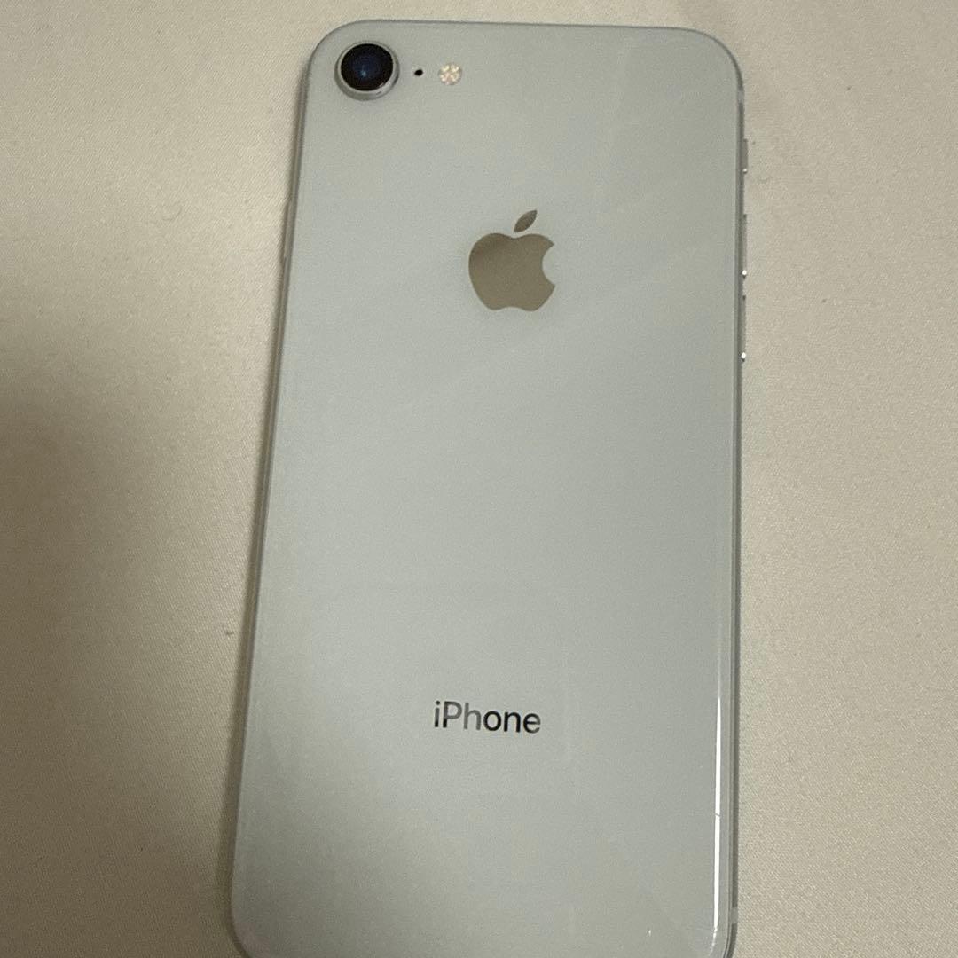 【超美品】Apple iPhone 8 シルバー SIMフリー