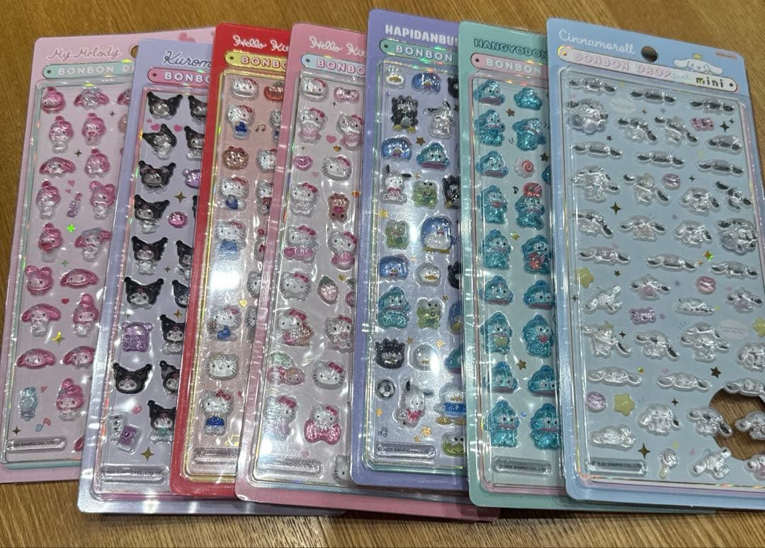 ボンボンドロップシール　サンリオ　ミニ　7種