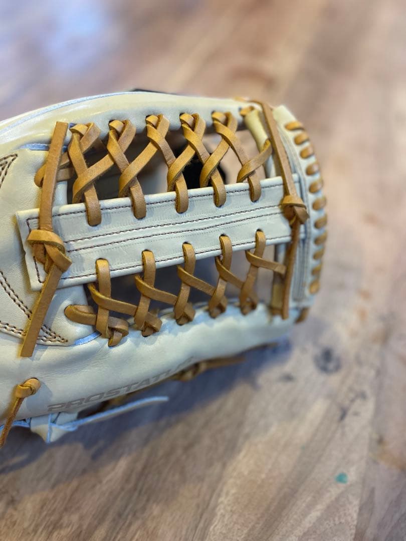 ZETTプロステイタス硬式　外野手用　新品未使用品