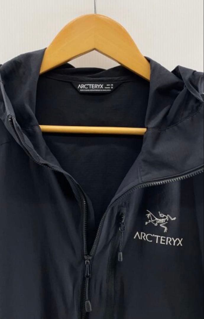ARC'TERYX ブラック ナイロンジャケット M