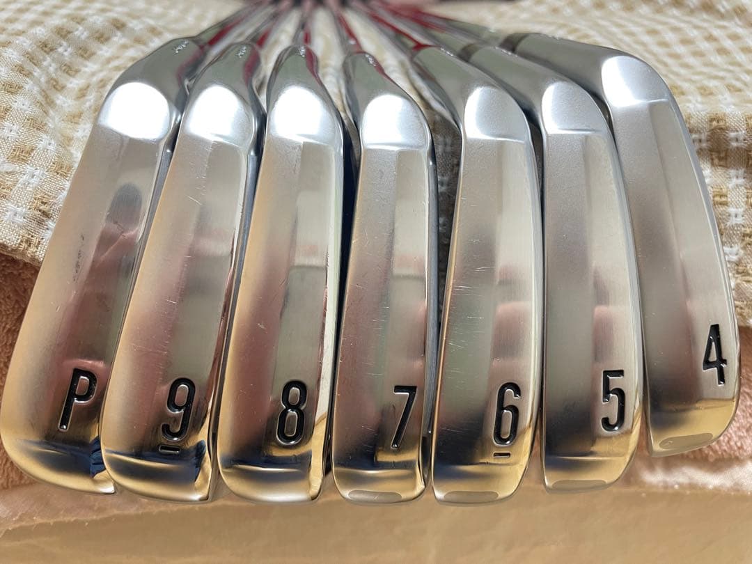 スリクソン ZX7 MK2 アイアン 4-P 7本 モーダス105DST S